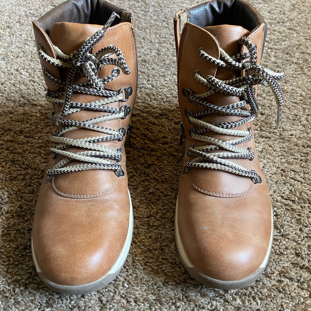Maurice’s boot